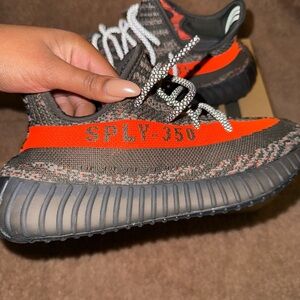 Yeezy Boost 350 V2 'Carbon Beluga'